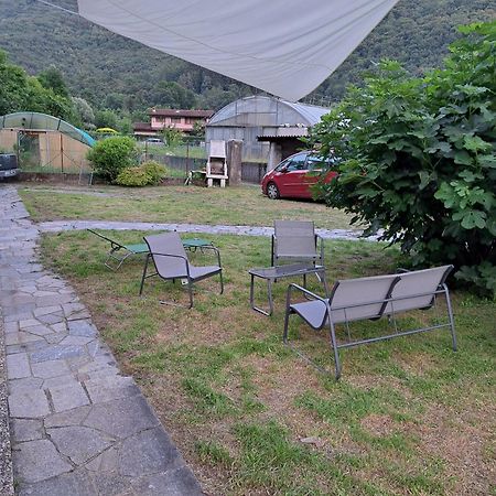 Green & Blue House 瓦尔博若纳 外观 照片