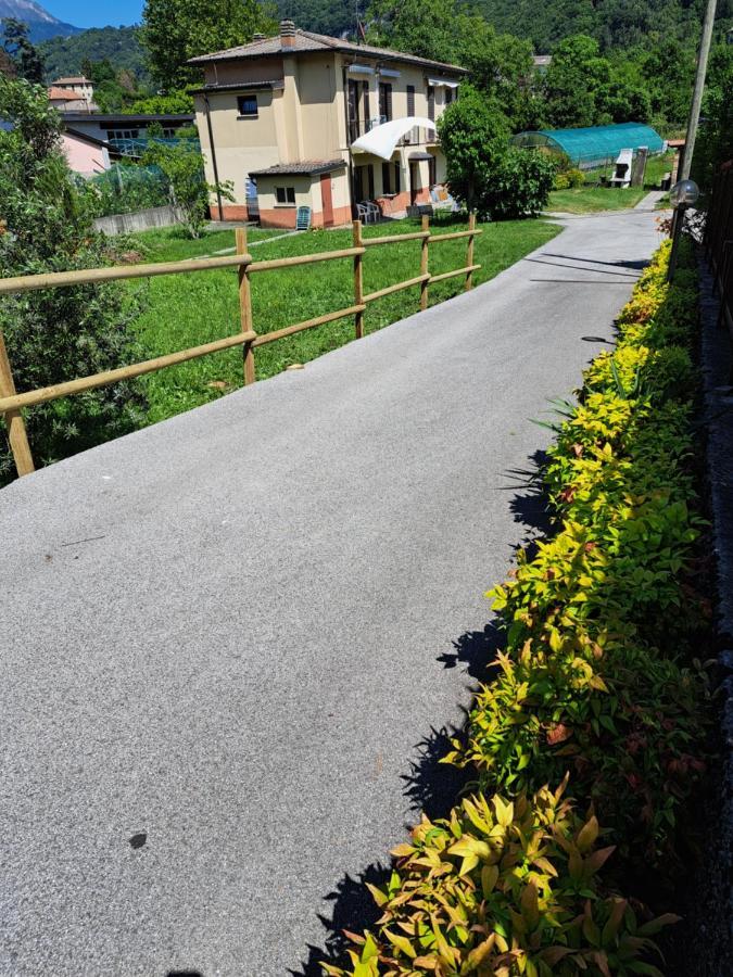 Green & Blue House 瓦尔博若纳 外观 照片